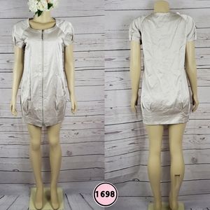 bellvilles small zipper front loose dress